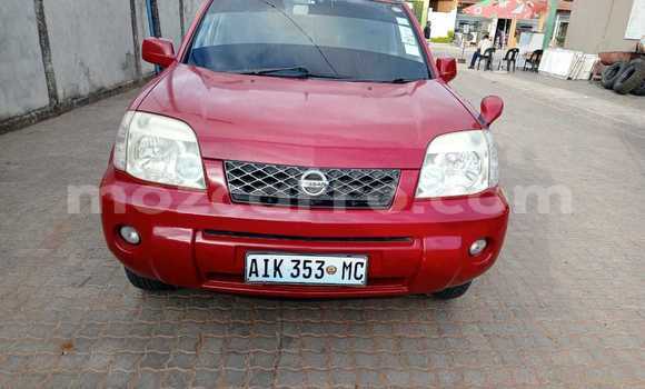 Tenga Tsaru Nissan X-Trail Tsvuku Mota in Maputo in Maputo Tenga Tsaru Nissan X-Trail Tsvuku Mota in Maputo in Maputo