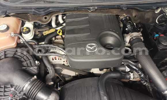 Comprar Usado Mazda BT-50 Branco Carro em Maputo em Maputo