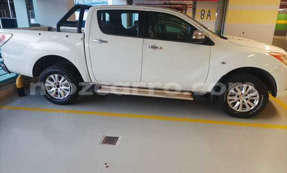 Buy Used Mazda BT-50 White Car in Maputo in Maputo Buy Used Mazda BT-50 White Car in Maputo in Maputo