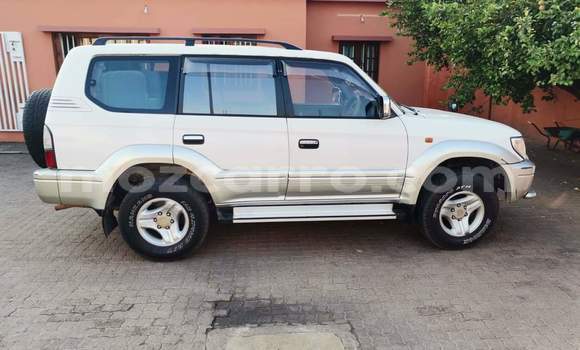 Comprar Usado Toyota Land Cruiser Prado Branco Carro em Maputo em Maputo