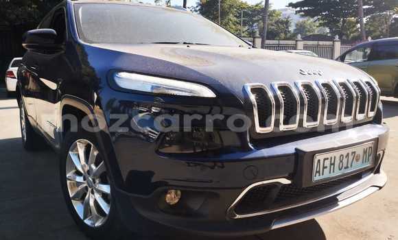Nunua Ilio tumika Jeep Cherokee Bluu Gari ndani ya Maputo nchini Maputo