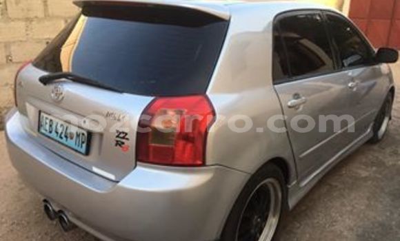 Comprar Usado Toyota Runx Prata Carro em Maputo em Maputo Comprar Usado Toyota Runx Prata Carro em Maputo em Maputo