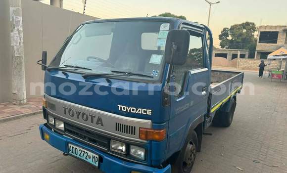 Nunua Ilio tumika Toyota Dyna Bluu Gari ndani ya Maputo nchini Maputo Nunua Ilio tumika Toyota Dyna Bluu Gari ndani ya Maputo nchini Maputo