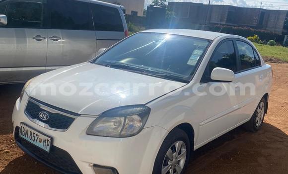 Comprar Usado Kia Rio Branco Carro em Maputo em Maputo