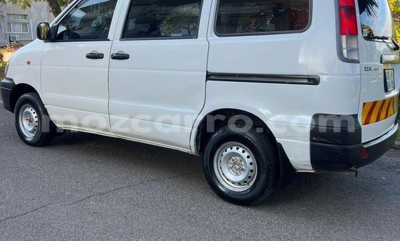 Comprar Usado Toyota 4Runner Branco Carro em Maputo em Maputo Comprar Usado Toyota 4Runner Branco Carro em Maputo em Maputo