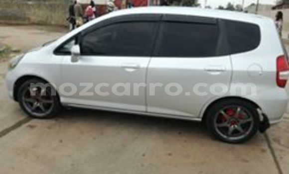 Comprar Usado Honda Fit Prata Carro em Maputo em Maputo Comprar Usado Honda Fit Prata Carro em Maputo em Maputo