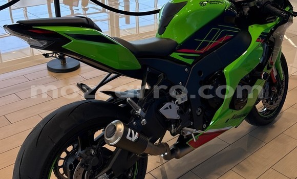 Tenga Tsaru Kawasaki Ninja ZX-10R Girinhi Bike in Maputo in Maputo