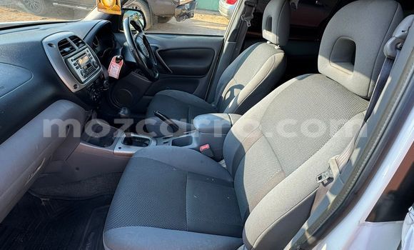 Buy Used Toyota RAV4 White Car in Maputo in Maputo Buy Used Toyota RAV4 White Car in Maputo in Maputo