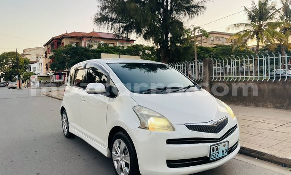 Comprar Usado Toyota Ractis Branco Carro em Maputo em Maputo Comprar Usado Toyota Ractis Branco Carro em Maputo em Maputo