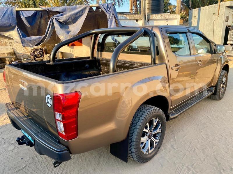 Big with watermark isuzu d max maputo maputo 25501