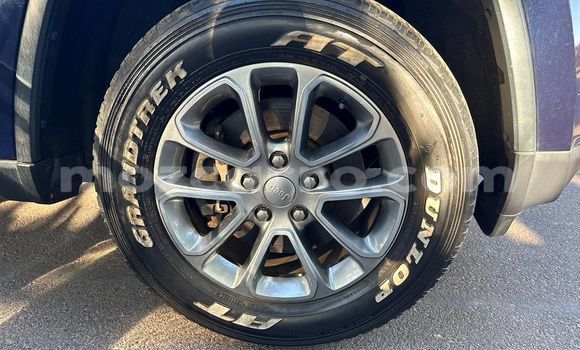 Nunua Ilio tumika Jeep Grand Cherokee Nyeusi Gari ndani ya Maputo nchini Maputo Nunua Ilio tumika Jeep Grand Cherokee Nyeusi Gari ndani ya Maputo nchini Maputo