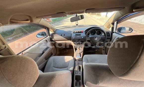 Nunua Ilio tumika Honda Fit Aria Bluu Gari ndani ya Maputo nchini Maputo Nunua Ilio tumika Honda Fit Aria Bluu Gari ndani ya Maputo nchini Maputo