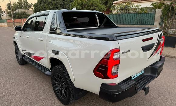 Nunua Ilio tumika Toyota Hiluxe Revo Nyeupe Gari ndani ya Maputo nchini Maputo Nunua Ilio tumika Toyota Hiluxe Revo Nyeupe Gari ndani ya Maputo nchini Maputo