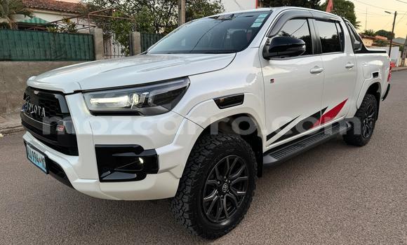 Nunua Ilio tumika Toyota Hiluxe Revo Nyeupe Gari ndani ya Maputo nchini Maputo Nunua Ilio tumika Toyota Hiluxe Revo Nyeupe Gari ndani ya Maputo nchini Maputo