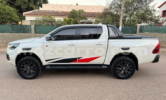 Nunua Ilio tumika Toyota Hiluxe Revo Nyeupe Gari ndani ya Maputo nchini Maputo Nunua Ilio tumika Toyota Hiluxe Revo Nyeupe Gari ndani ya Maputo nchini Maputo