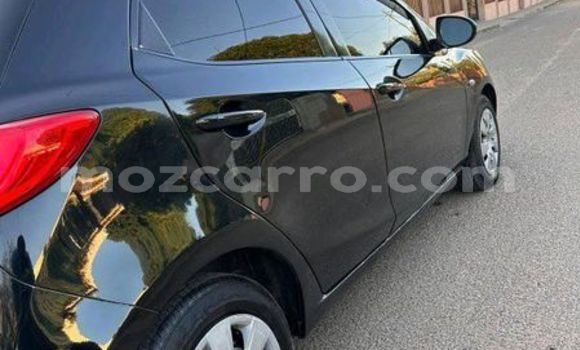 Comprar Usado Mazda 1000 De outros Carro em Maputo em Maputo Comprar Usado Mazda 1000 De outros Carro em Maputo em Maputo