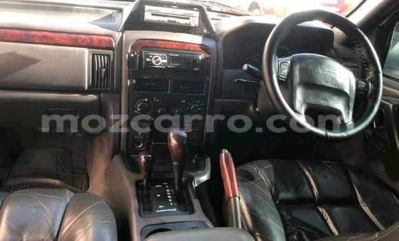 Comprar Usado Jeep Cherokee Branco Carro em Maputo em Maputo Comprar Usado Jeep Cherokee Branco Carro em Maputo em Maputo