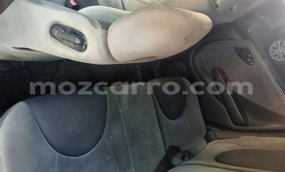 Comprar Usado Honda Fit Vermelho Carro em Maputo em Maputo Comprar Usado Honda Fit Vermelho Carro em Maputo em Maputo