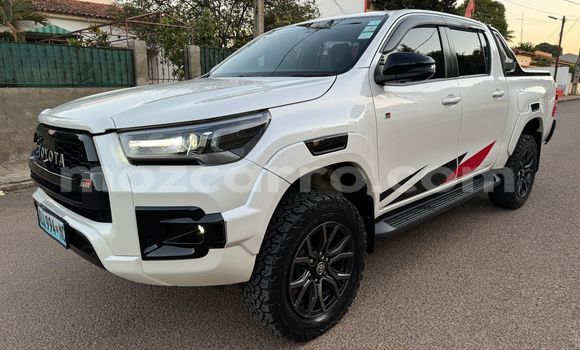 Comprar Novo Toyota Hiluxe Revo Branco Carro em Maputo em Maputo Comprar Novo Toyota Hiluxe Revo Branco Carro em Maputo em Maputo