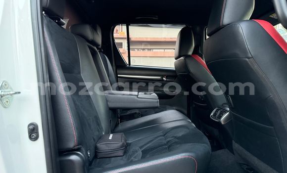 Comprar Novo Toyota Hiluxe Revo Branco Carro em Maputo em Maputo Comprar Novo Toyota Hiluxe Revo Branco Carro em Maputo em Maputo