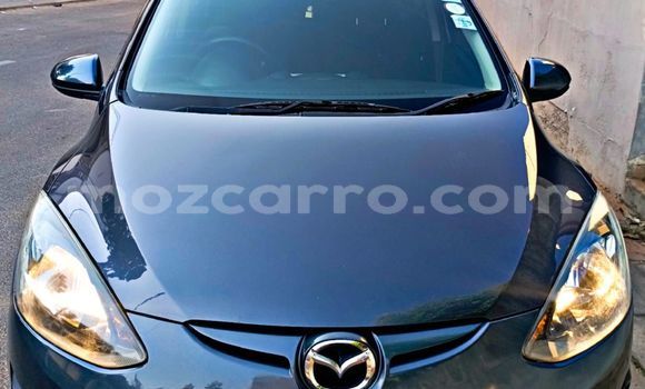 Comprar Usado Mazda Demio Azul Carro em Maputo em Maputo
