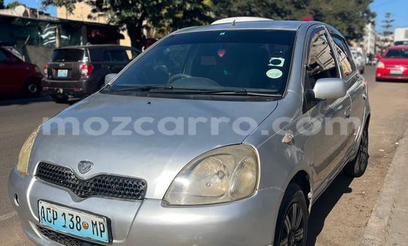 Comprar Usado Toyota Vitz Prata Carro em Maputo em Maputo Comprar Usado Toyota Vitz Prata Carro em Maputo em Maputo