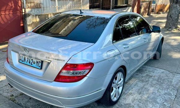 Comprar Novo Mercedes-Benz C-Classe Prata Carro em Maputo em Maputo Comprar Novo Mercedes-Benz C-Classe Prata Carro em Maputo em Maputo