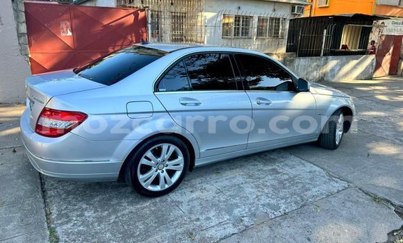 Comprar Novo Mercedes-Benz C-Classe Prata Carro em Maputo em Maputo Comprar Novo Mercedes-Benz C-Classe Prata Carro em Maputo em Maputo