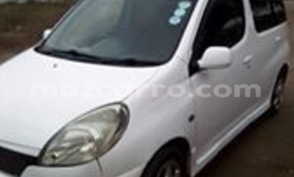 Comprar Usado Toyota FunCargo Branco Carro em Maputo em Maputo Comprar Usado Toyota FunCargo Branco Carro em Maputo em Maputo