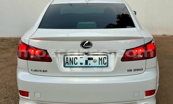 Buy Used Lexus IS White Car in Maputo in Maputo Buy Used Lexus IS White Car in Maputo in Maputo