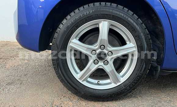 Comprar Usado Toyota Ractis Azul Carro em Maputo em Maputo Comprar Usado Toyota Ractis Azul Carro em Maputo em Maputo