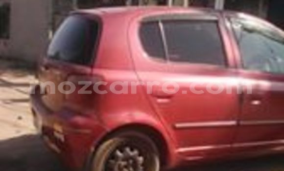 Comprar Usado Toyota Vitz Vermelho Carro em Maputo em Maputo Comprar Usado Toyota Vitz Vermelho Carro em Maputo em Maputo