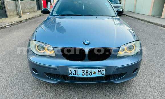 Comprar Usado BMW 1-Series Azul Carro em Maputo em Maputo