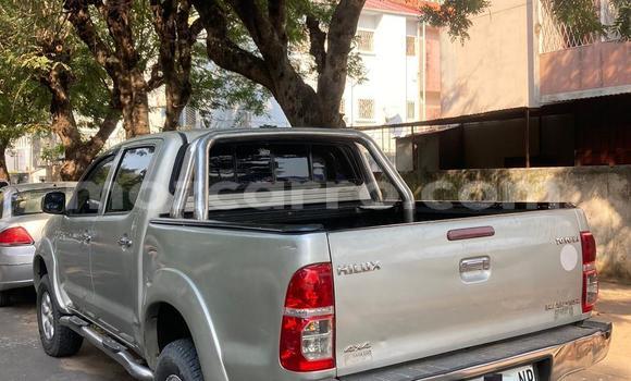Tenga Tsaru Toyota Hilux Bhurawuni Mota in Maputo in Maputo Tenga Tsaru Toyota Hilux Bhurawuni Mota in Maputo in Maputo