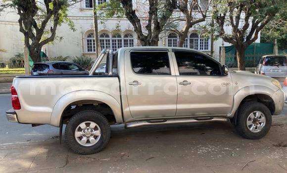 Tenga Tsaru Toyota Hilux Bhurawuni Mota in Maputo in Maputo Tenga Tsaru Toyota Hilux Bhurawuni Mota in Maputo in Maputo
