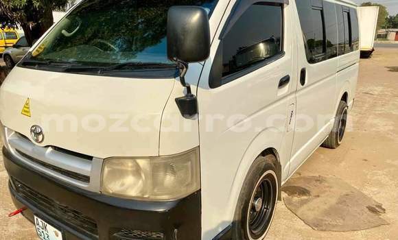 Buy Used Toyota Hiace White Car in Maputo in Maputo Buy Used Toyota Hiace White Car in Maputo in Maputo