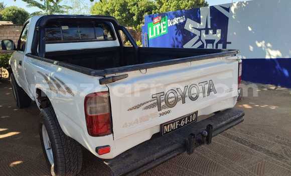 Buy Used Toyota Hilux White Car in Maputo in Maputo Buy Used Toyota Hilux White Car in Maputo in Maputo