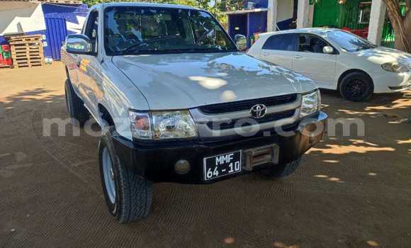 Buy Used Toyota Hilux White Car in Maputo in Maputo Buy Used Toyota Hilux White Car in Maputo in Maputo