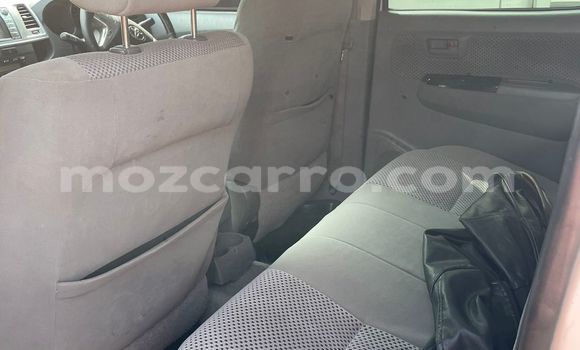 Comprar Novo Toyota Hilux Branco Carro em Maputo em Maputo Comprar Novo Toyota Hilux Branco Carro em Maputo em Maputo