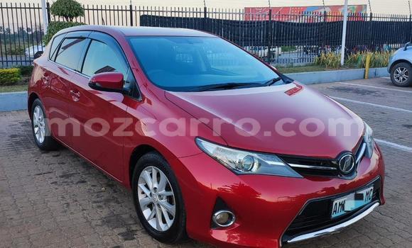 Comprar Usado Toyota Auris Vermelho Carro em Maputo em Maputo