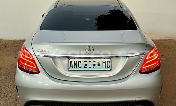 Nunua Ilio tumika Mercedes-Benz C-Classe Fedha Gari ndani ya Maputo nchini Maputo Nunua Ilio tumika Mercedes-Benz C-Classe Fedha Gari ndani ya Maputo nchini Maputo