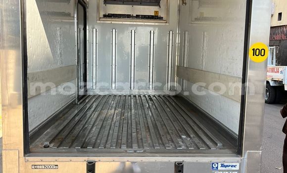 Nunua Ilio tumika Toyota Dyna Nyeupe Gari ndani ya Maputo nchini Maputo Nunua Ilio tumika Toyota Dyna Nyeupe Gari ndani ya Maputo nchini Maputo