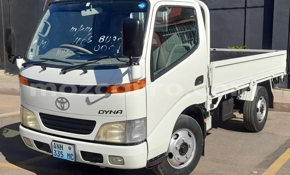 Nunua Ilio tumika Toyota Dyna Nyeupe Gari ndani ya Maputo nchini Maputo Nunua Ilio tumika Toyota Dyna Nyeupe Gari ndani ya Maputo nchini Maputo