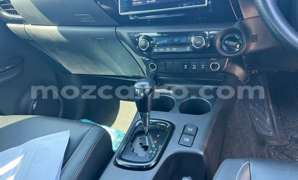 Nunua Ilio tumika Toyota Hiluxe Revo Nyeupe Gari ndani ya Maputo nchini Maputo Nunua Ilio tumika Toyota Hiluxe Revo Nyeupe Gari ndani ya Maputo nchini Maputo