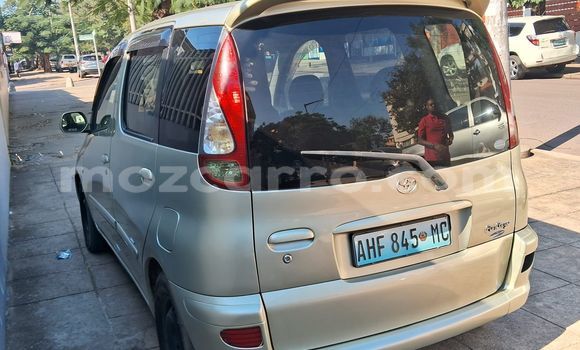 Comprar Usado Toyota FunCargo Castanho Carro em Maputo em Maputo Comprar Usado Toyota FunCargo Castanho Carro em Maputo em Maputo