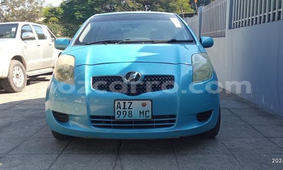 Buy Used Toyota Vitz Blue Car in Maputo in Maputo