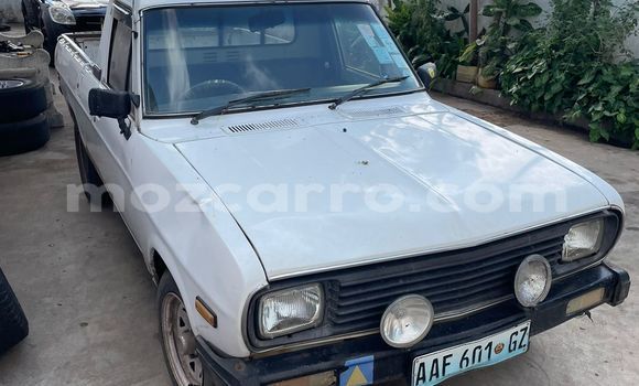 Nunua Ilio tumika Nissan 100NX Nyeupe Gari ndani ya Maputo nchini Maputo