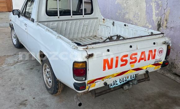 Comprar Usado Nissan 100NX Branco Carro em Maputo em Maputo Comprar Usado Nissan 100NX Branco Carro em Maputo em Maputo