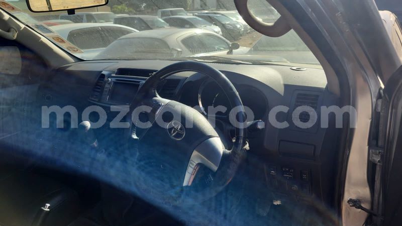 Big with watermark toyota hilux maputo maputo 25691