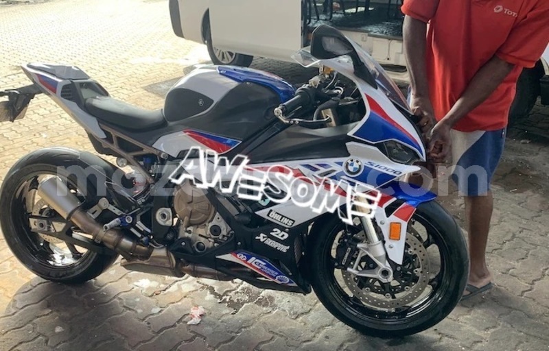 Big with watermark bmw s 1000 maputo maputo 25693